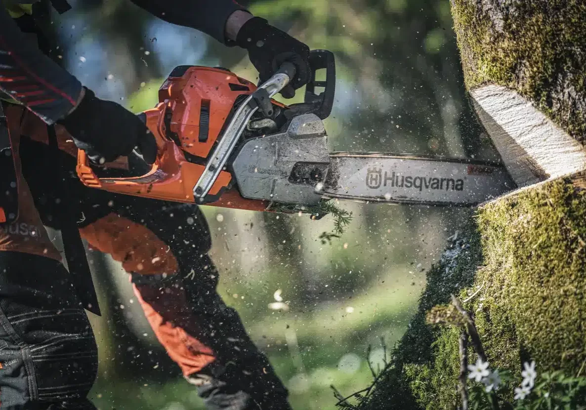 husqvarna-chainsaw-1